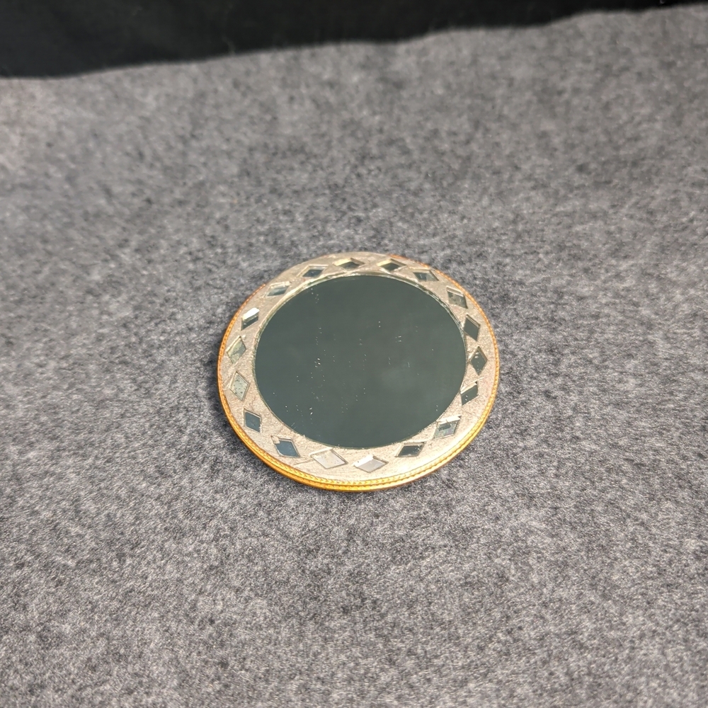 Embellished Circular Brooch with Geometric Design - Picture 3 of 4